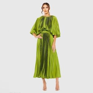 Mac Duggal 49638 Apple Green Pleated Caplet Dress sz 10